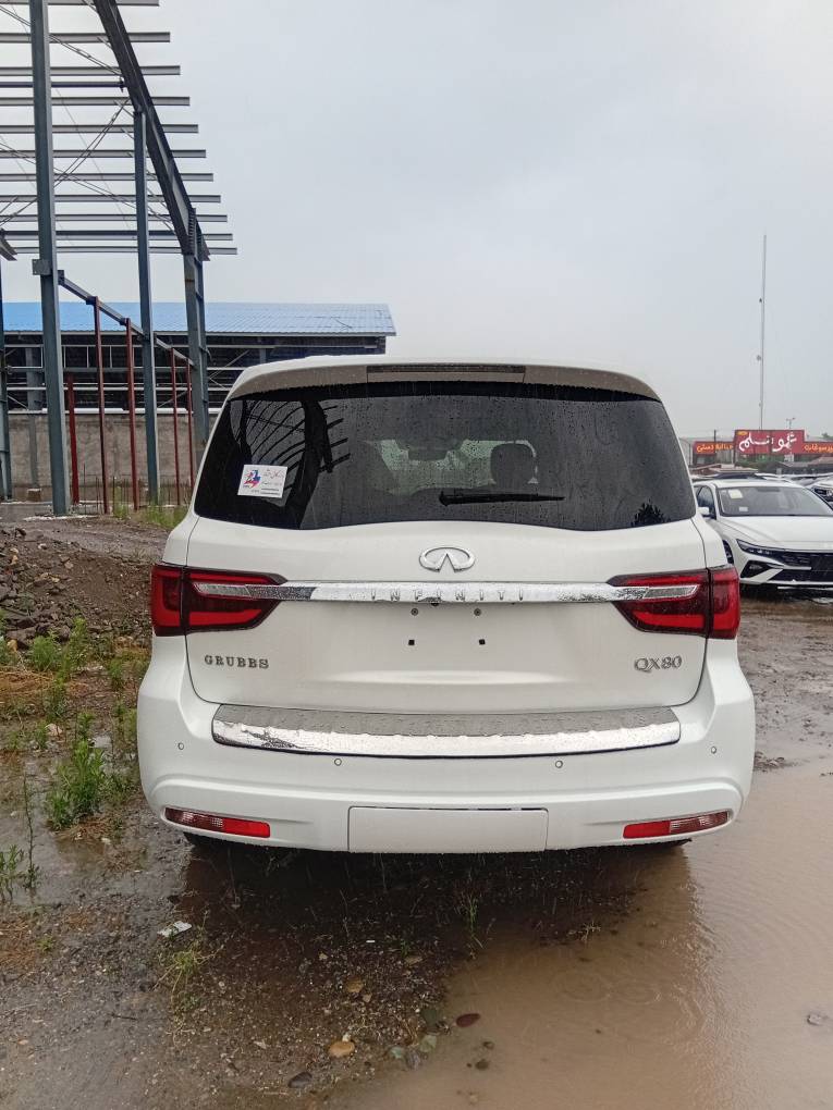 اینفینیتی QX80