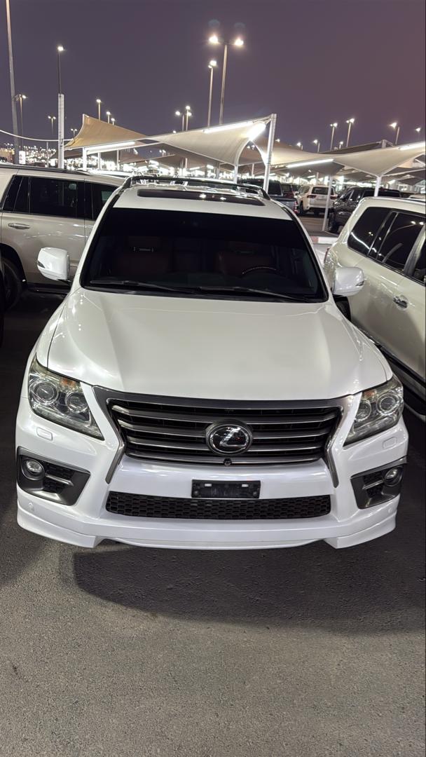 لکسوس LX 570