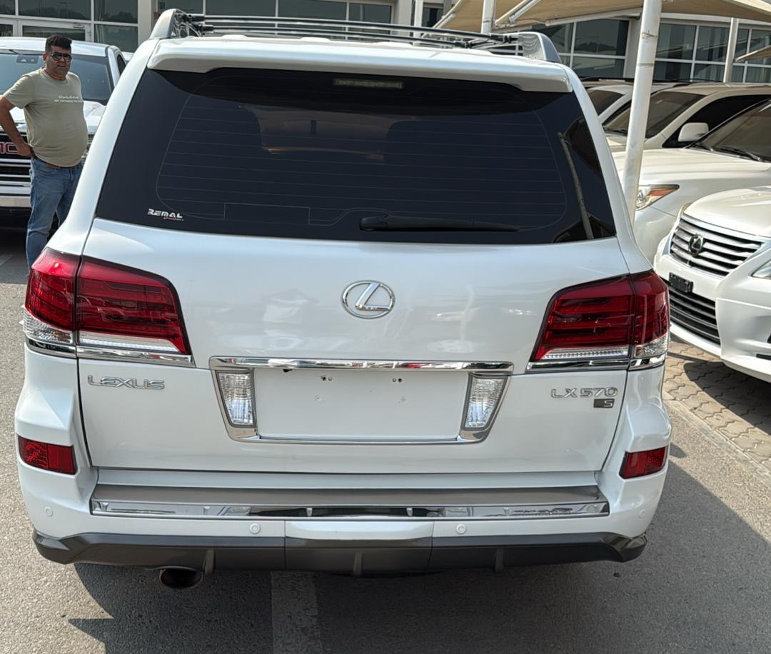 لکسوس LX 570