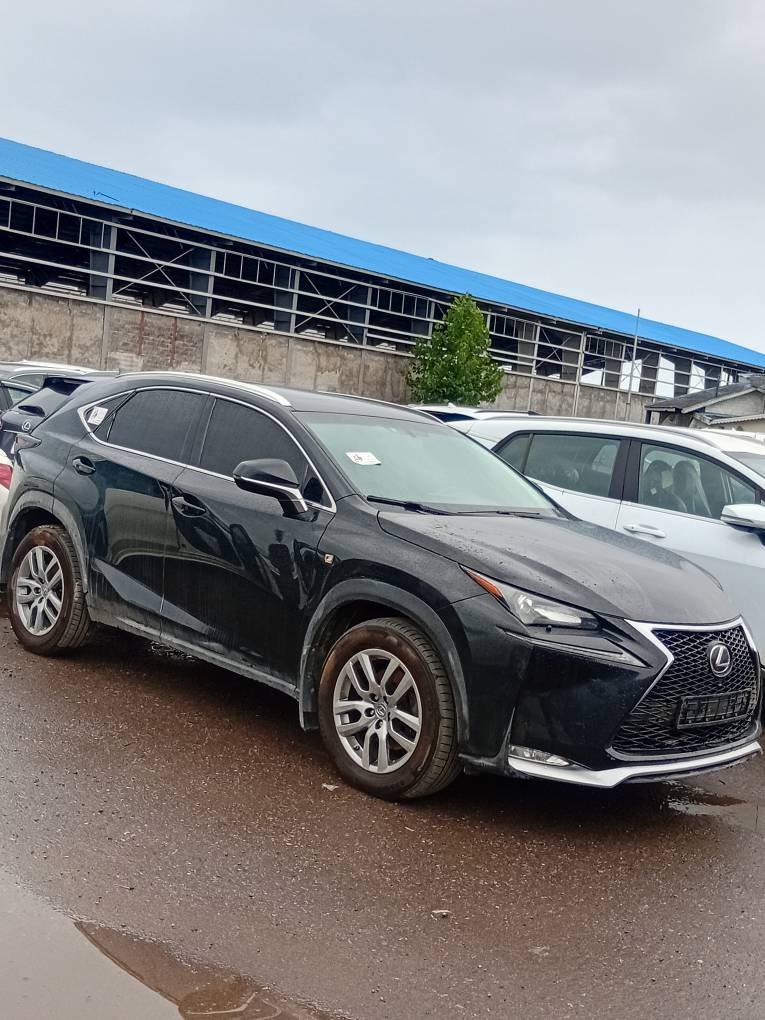 لکسوس NX200t F Sport